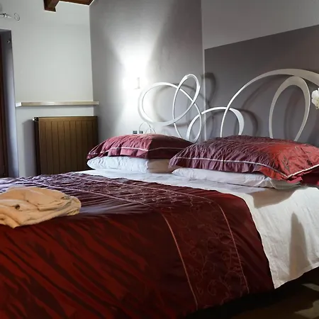 Portola La Vecchia Dimora Holiday home Roncola