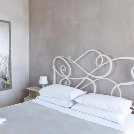 Portola La Vecchia Dimora Holiday home *